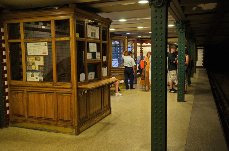 Station ligne de m&eacute;tro N&deg;1 - Budapest