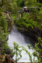 Cascades 